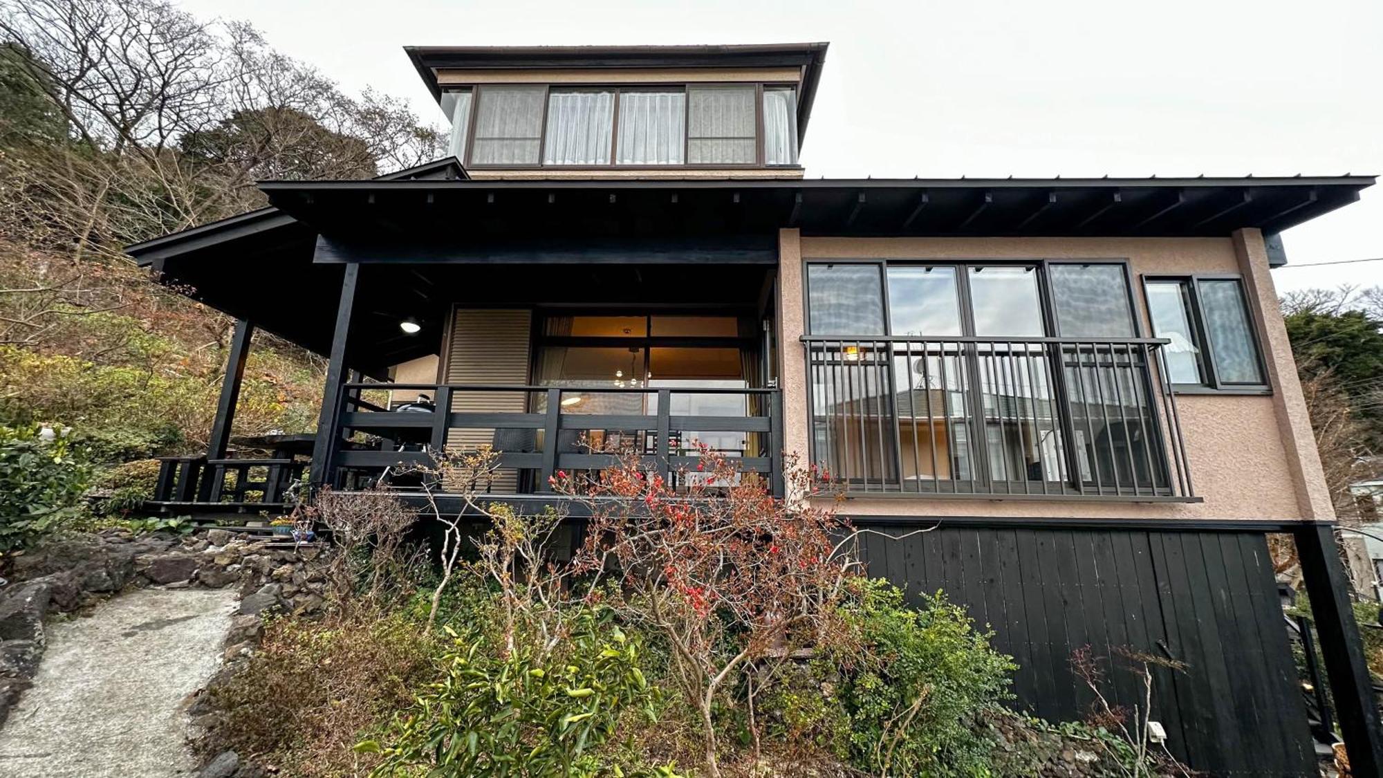 伊豆高原 温泉付別荘 Isana Mountain Villa Futo エクステリア 写真