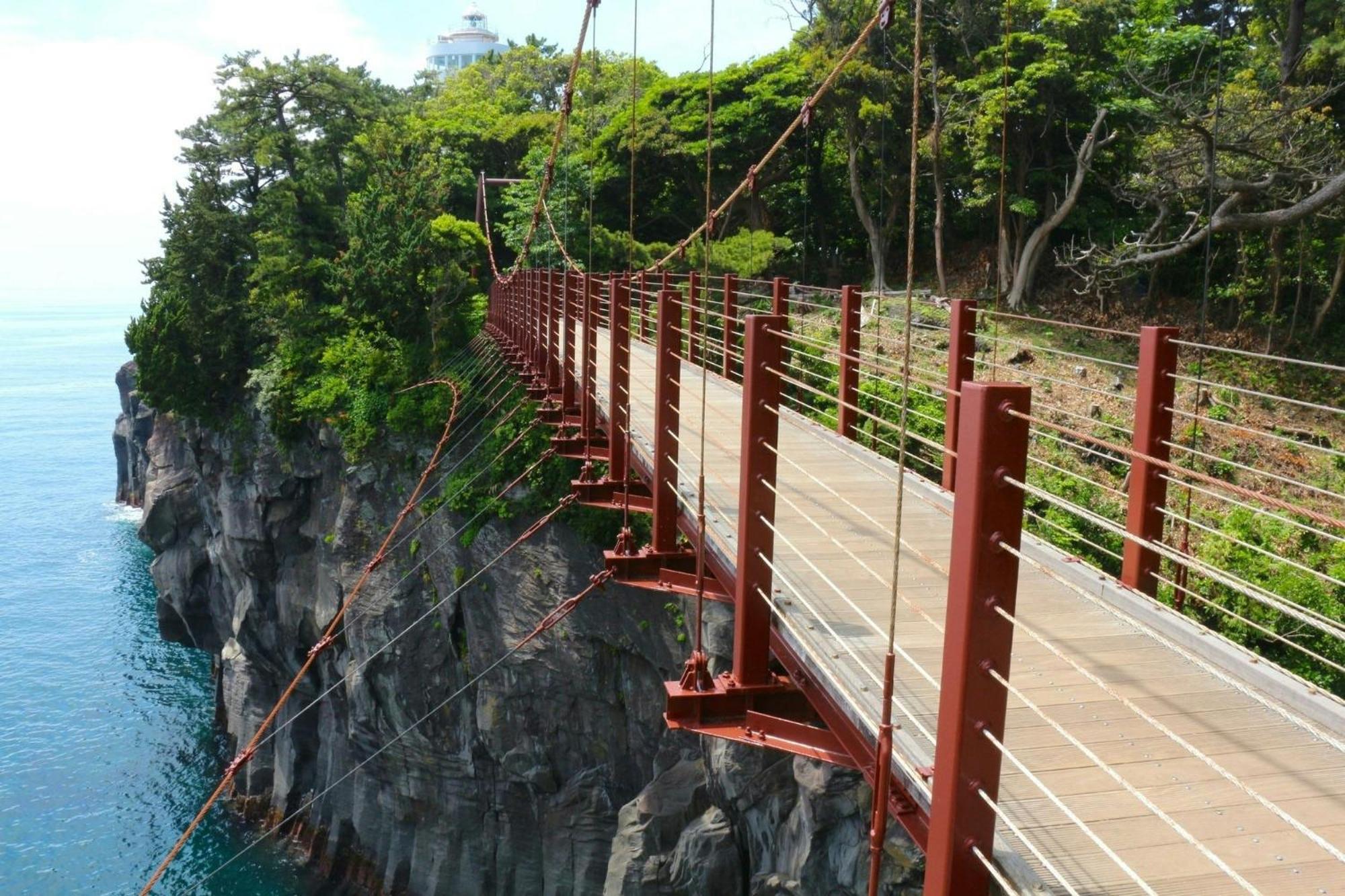 伊豆高原 温泉付別荘 Isana Mountain Villa Futo エクステリア 写真